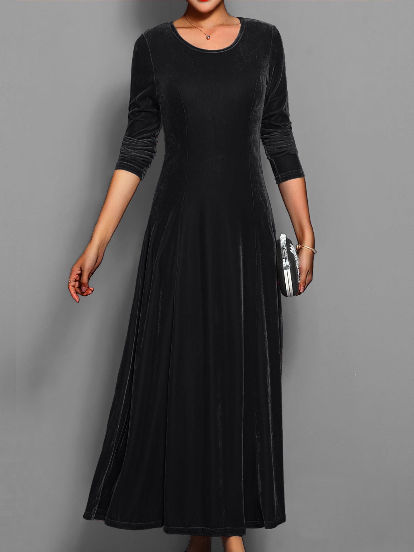 Luxurious Women's Velvet Maxi Dress with Long Sleeves