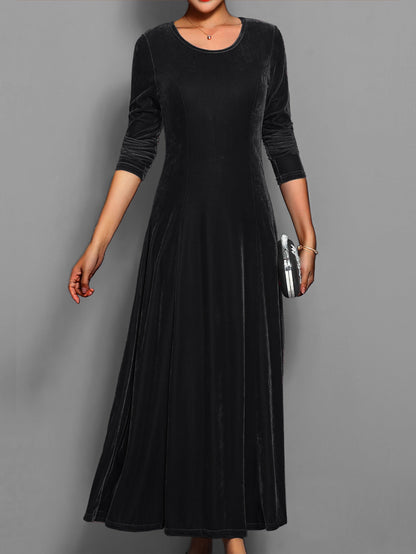 Luxurious Women's Velvet Maxi Dress with Long Sleeves