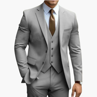 Classic Men's 3-Piece Suit with Slim Fit Trousers