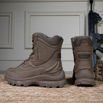 Rugged Outdoor Men's Insulated Waterproof Snow Boots