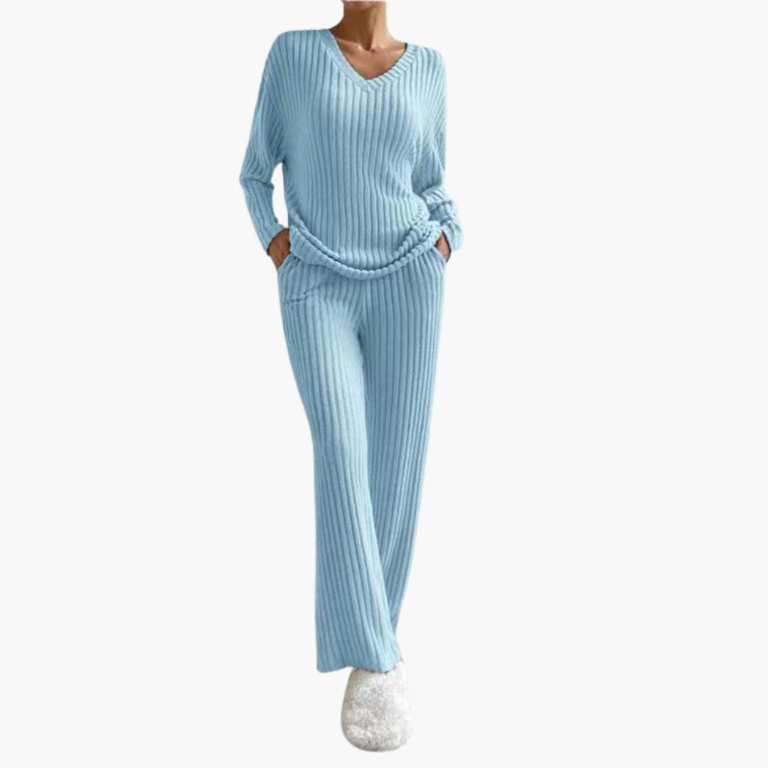 Comfy Women's V-Neck Ribbed Pajama Set
