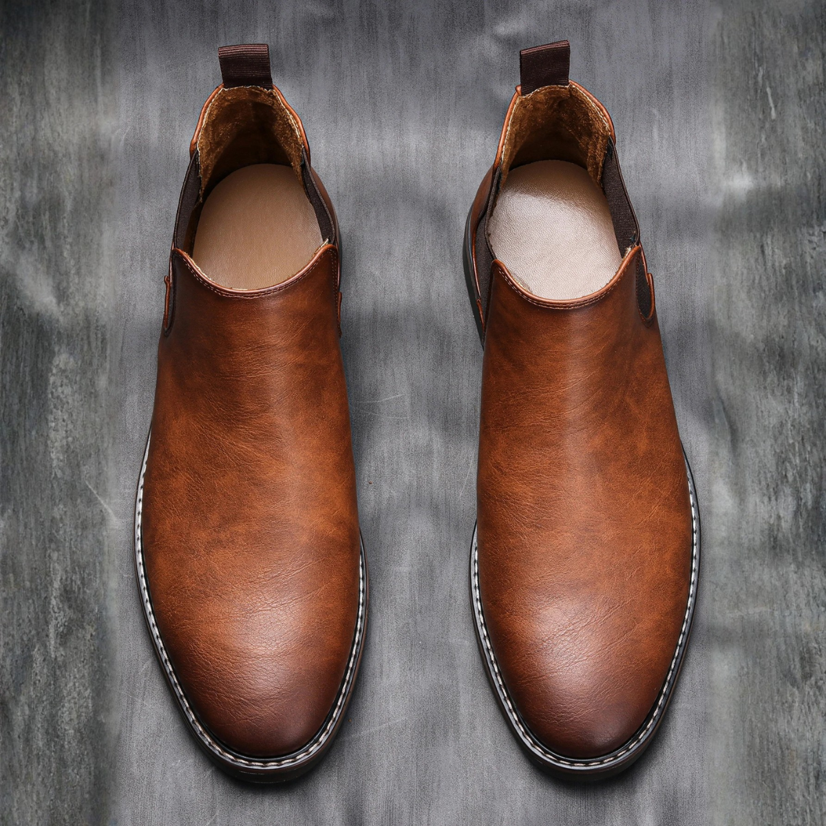 Comfortable Men's Tan Leather Chelsea Boots