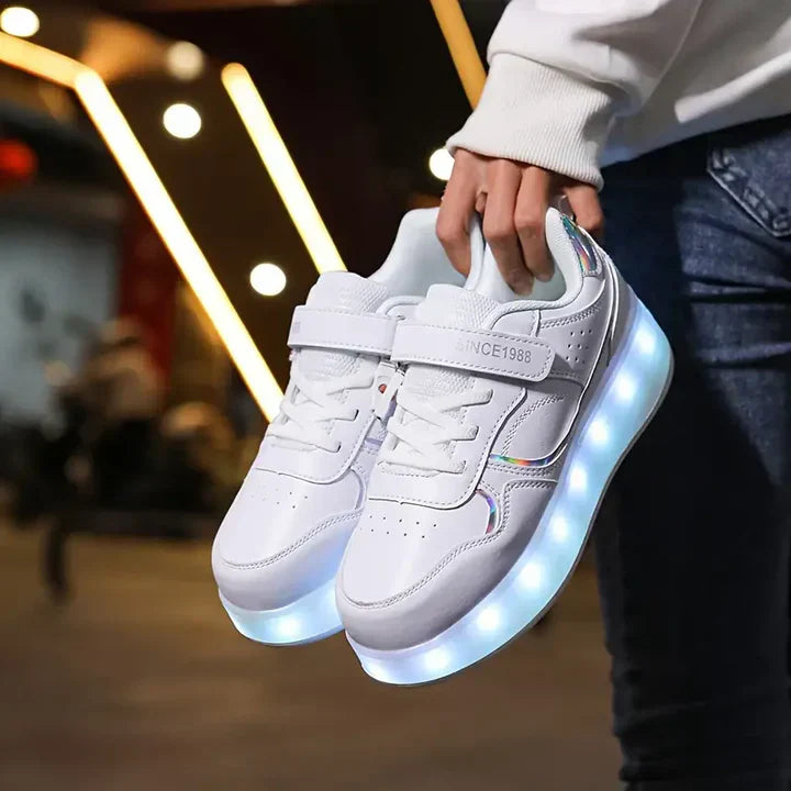 Fun Glow Wheels Sneakers - Olytrend