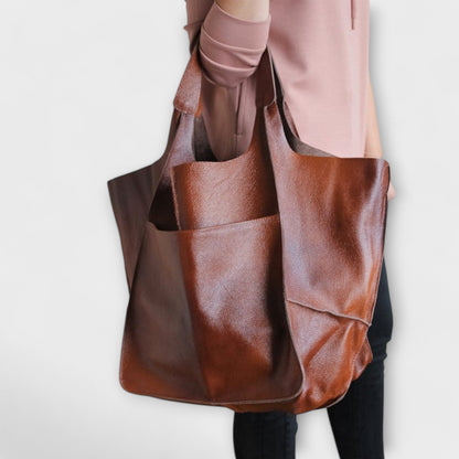 Large Fashionable Women's Travel Bag