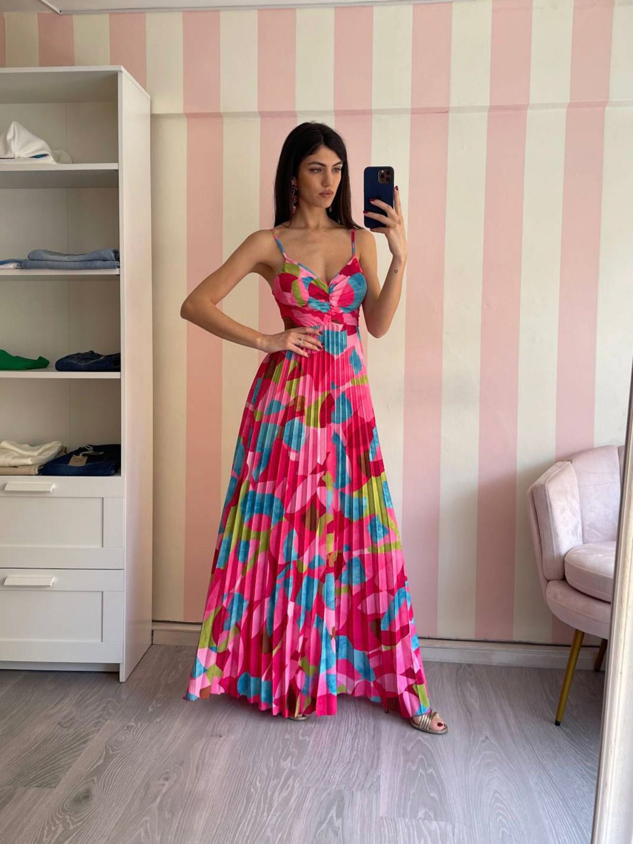 Flowy Summer Dress with Thin Straps and Flared Skirt