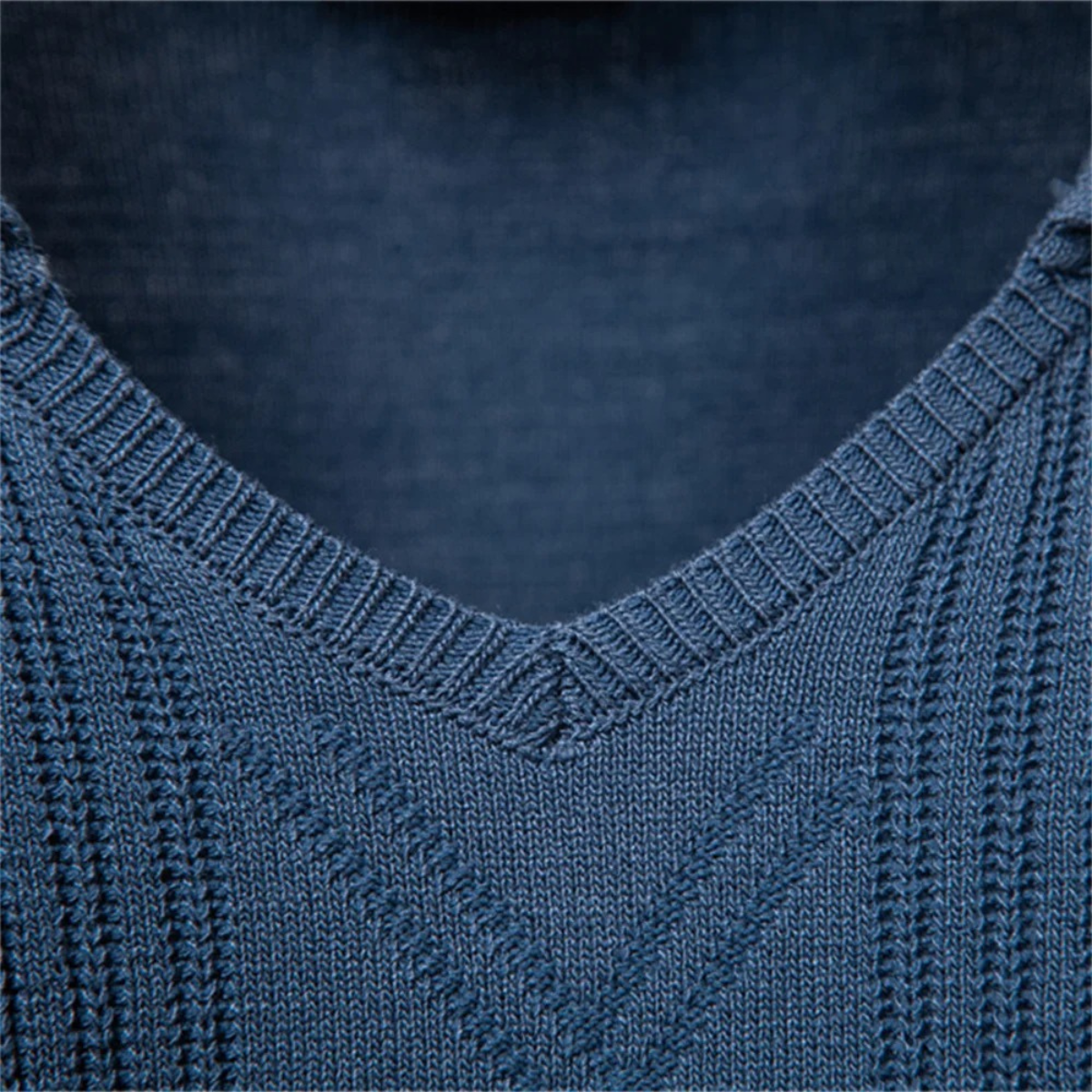 Classic Men's Crew Neck Knit Polo Sweater