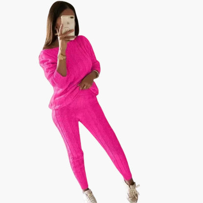 Cozy Women's Knit Sweater with Stretchy Waist