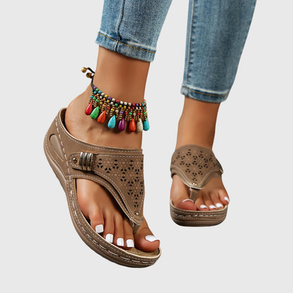 Livia | Soft Beach Sandals - Olytrend