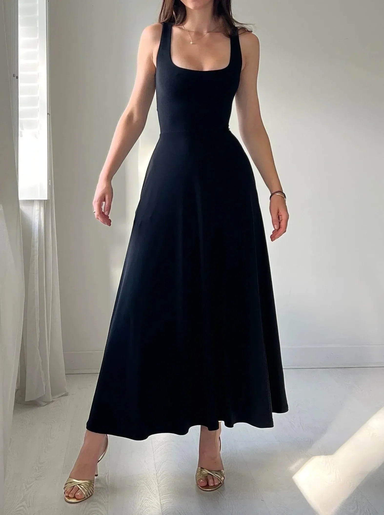 Classic Fit Sleeveless A-Line Dress - Nocini