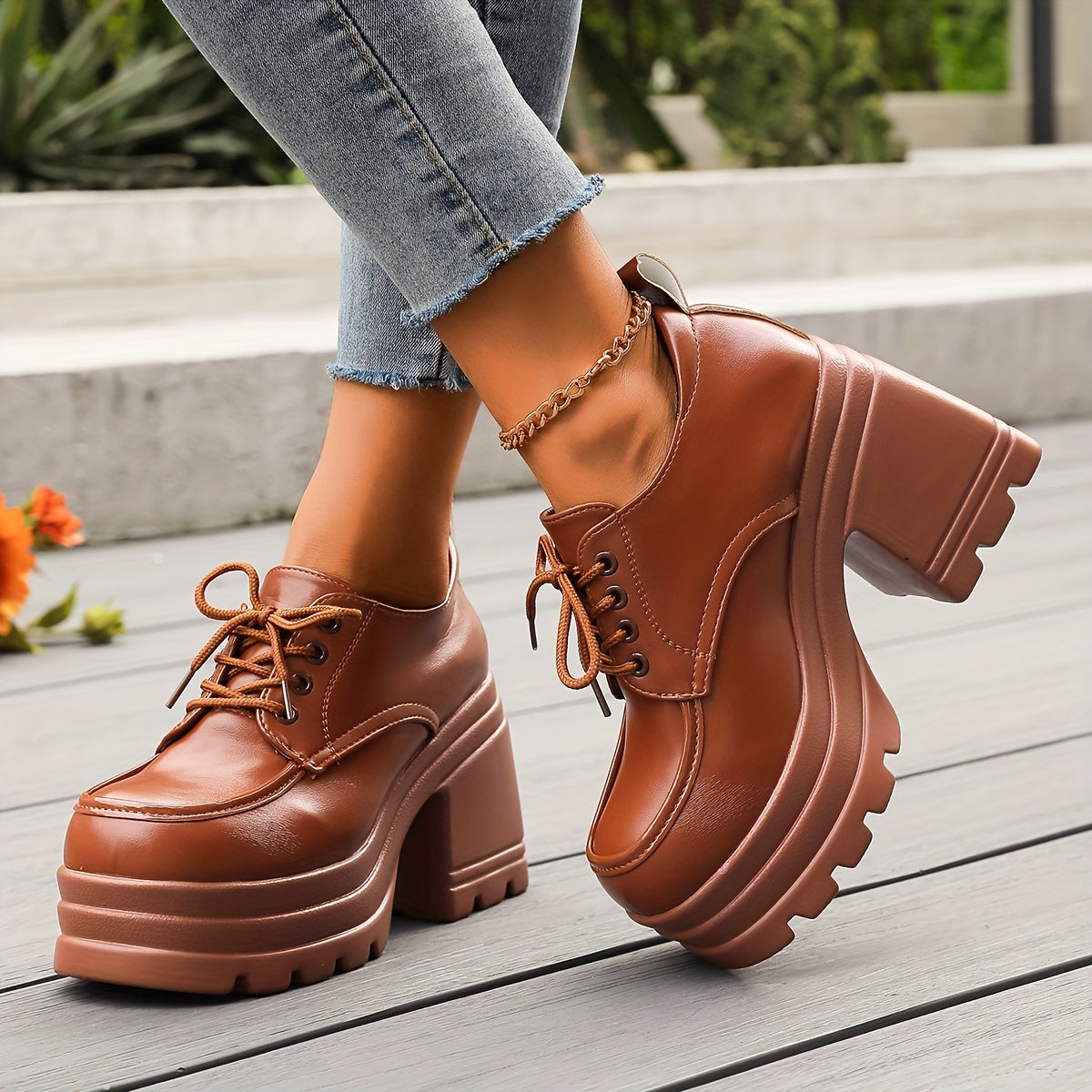 Comfortable Lace Up Block Heel Shoes