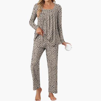 Cozy Women's Star Print Pajamas