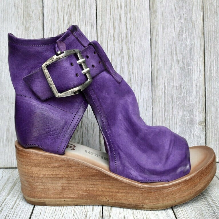 Summer Wedge Sandals with Buckle Strap