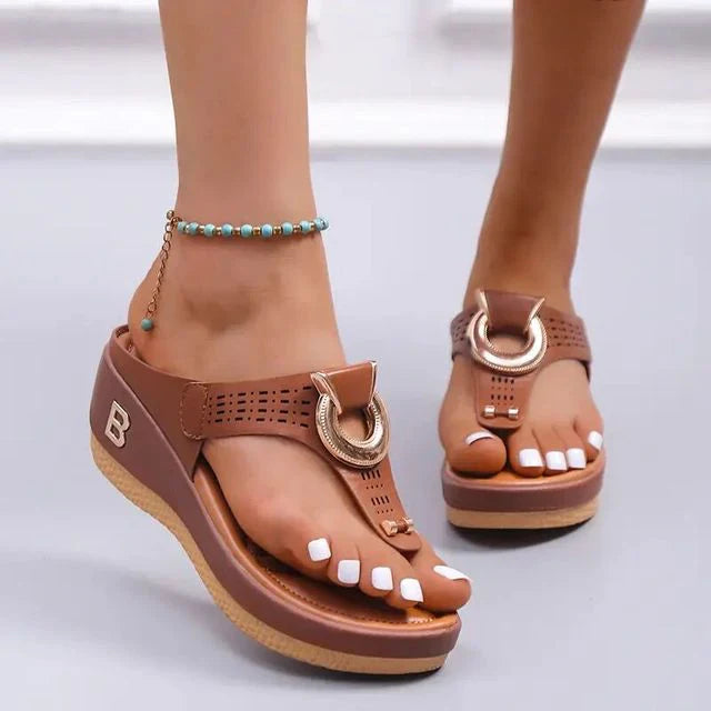 Comfortable Women's Contoured Wedge Sandals