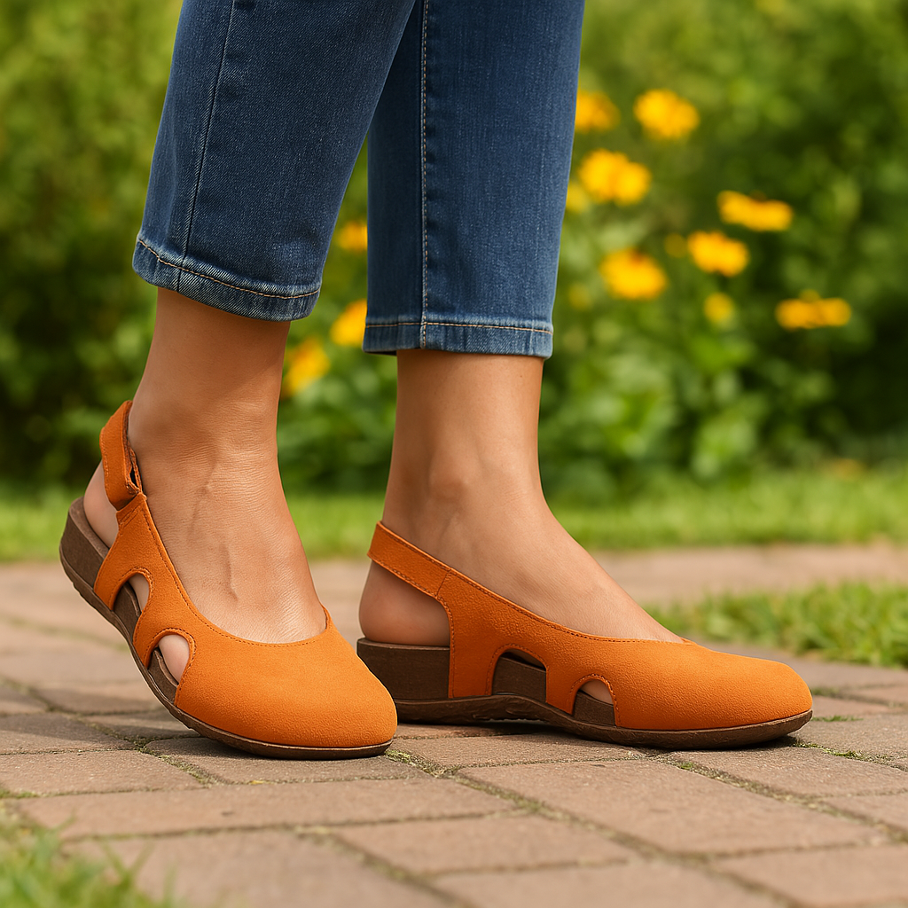 Comfortable Buckle Strap Beach Sandals for Women
