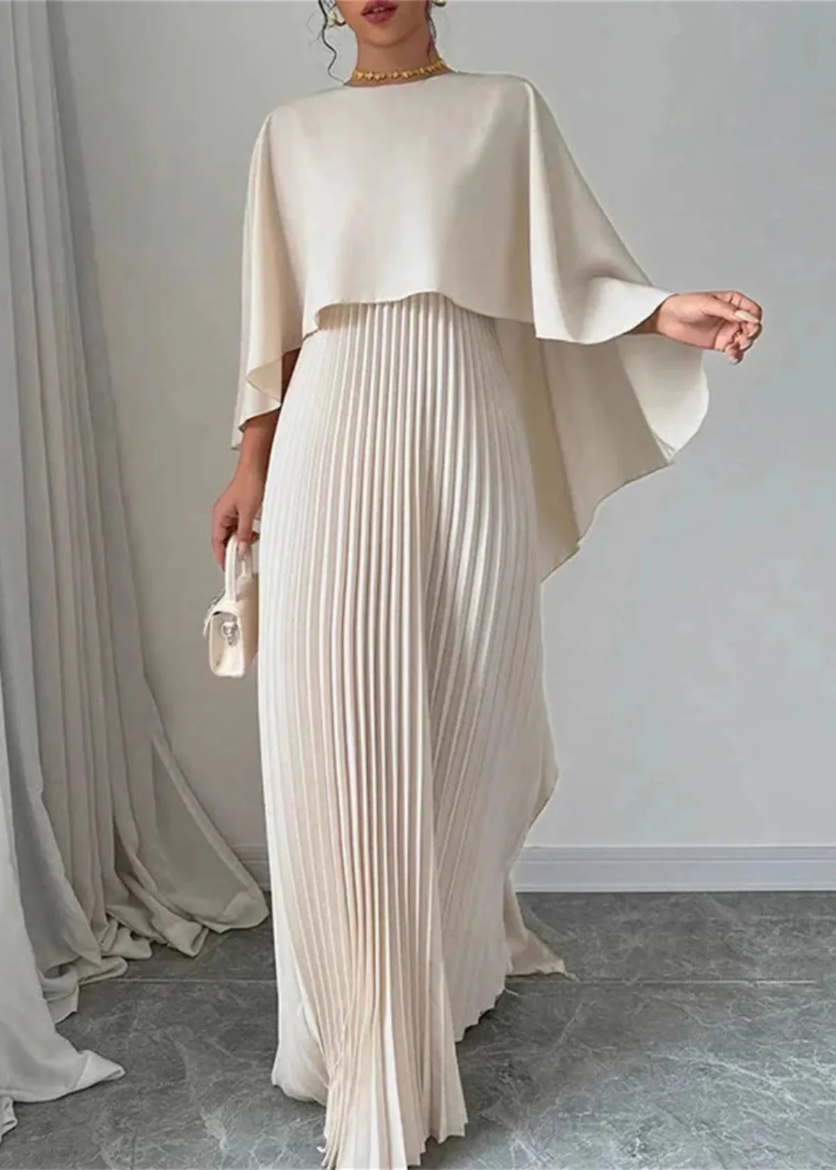 Elegant Women's Long Pleated Maxi Dress - Nocini