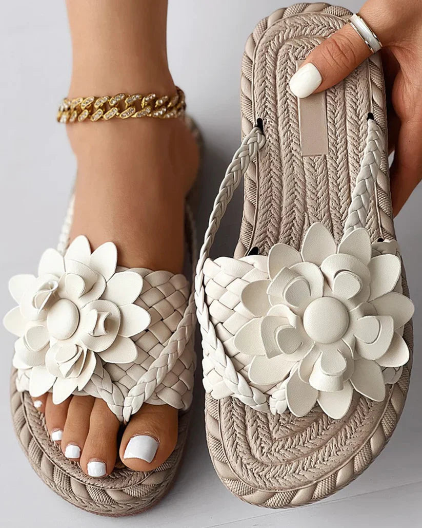 Cozy Women's Slipper Shoes with Soft Floral Uppers