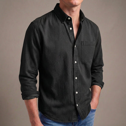 Slim Fit Dress Shirt with Traditional Collar and Chest Pocket