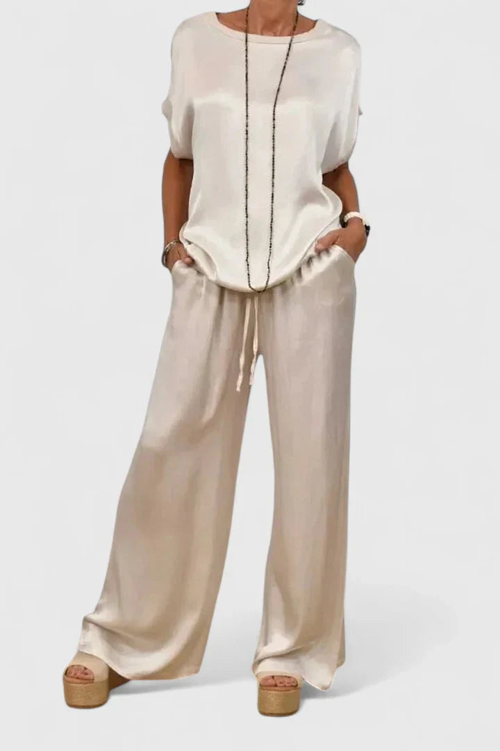Relaxed Fit 2-Piece Outfit Set