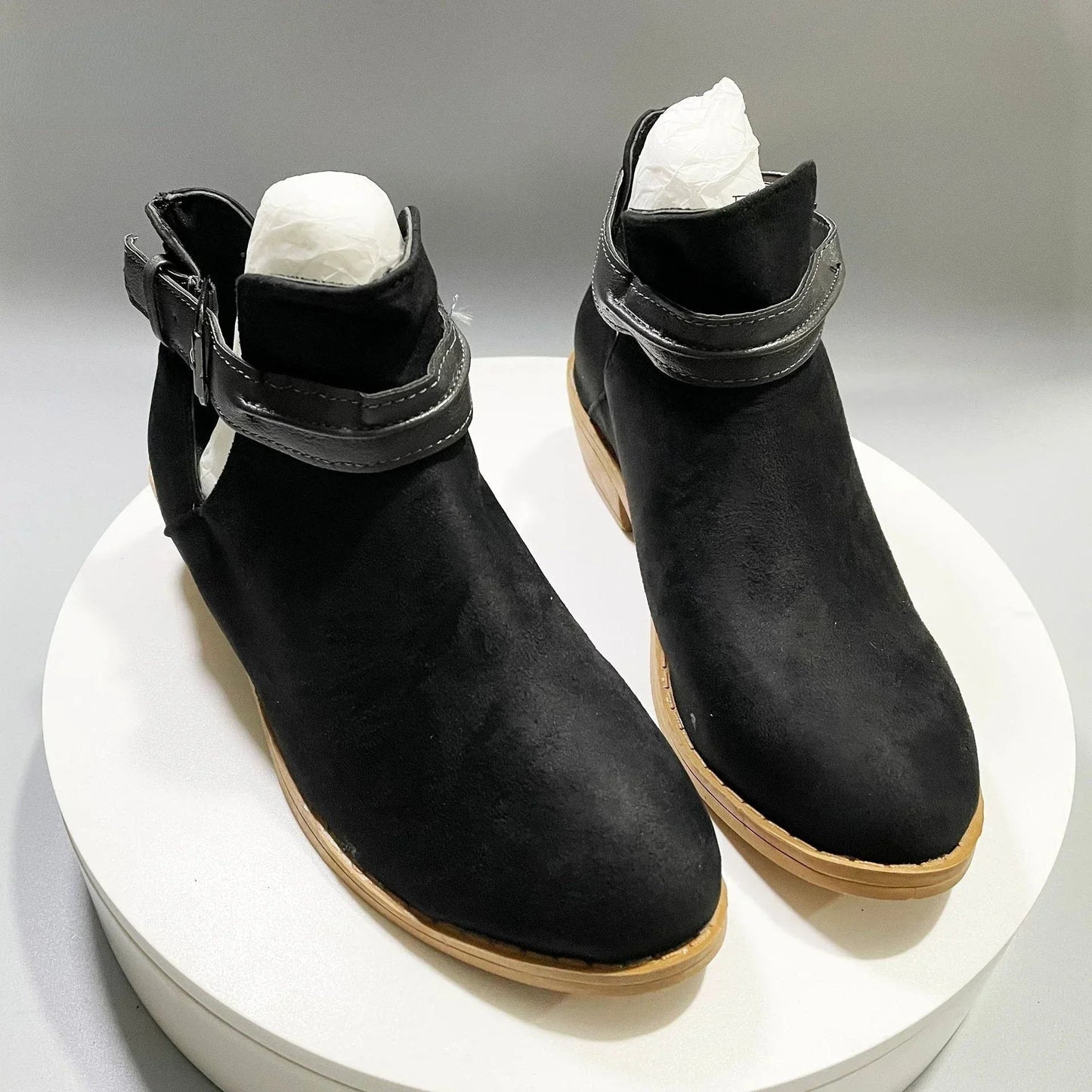 Fashionable Low Heel Boots for Women
