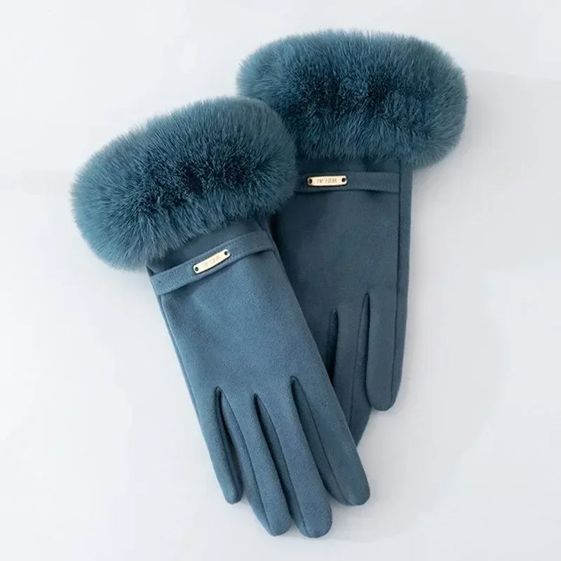 Warm Fitted Gloves with Metal Accent Cuff