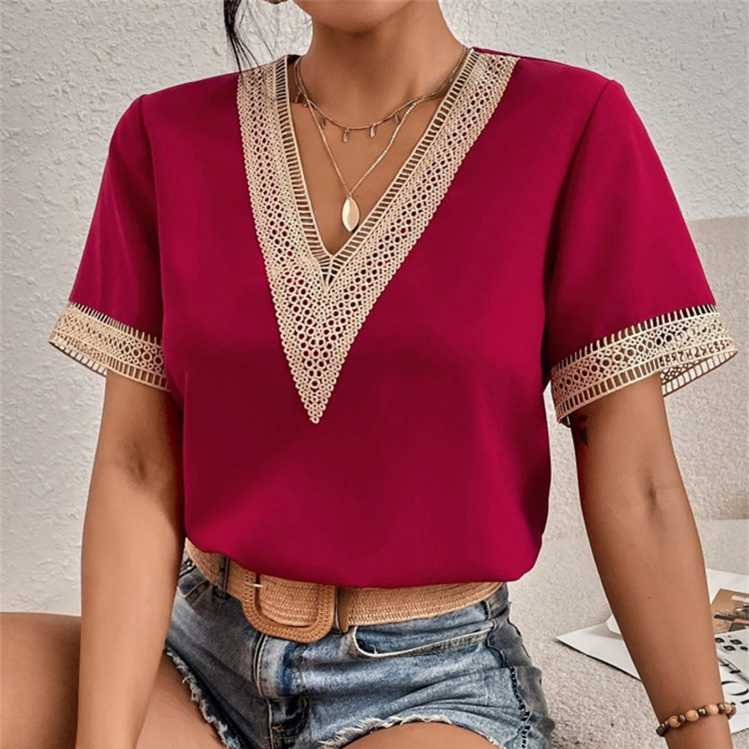 Relaxed Fit V-Neck Lace Trim Women's Tee