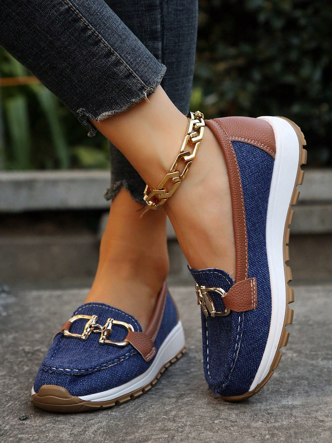Timeless Ladies Loafers - Simple Buckle Design & Soft Insole
