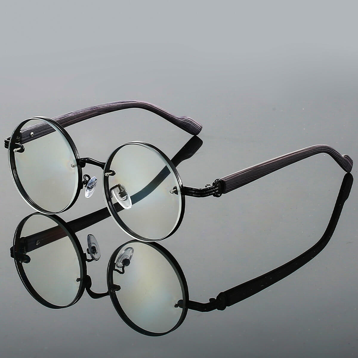 Retro Style Round Shades with Contrast Frames