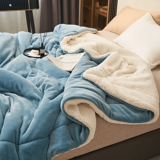 Cozy Fleece Sherpa Throw Blanket With Dual-Sided Plush Design