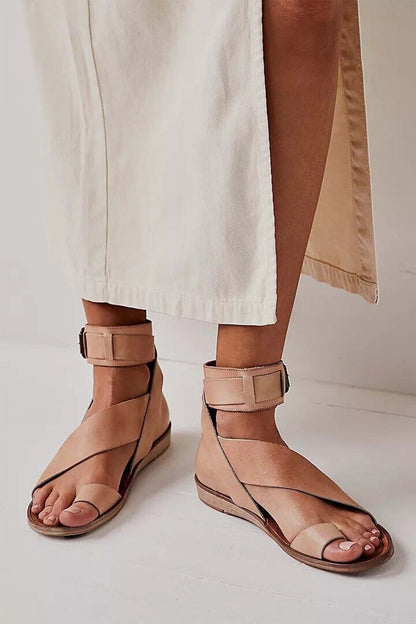 Comfortable Strappy Flat Sandals for Women - Nocini