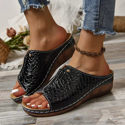Comfortable Embossed Wedge Sandals for Women - Nocini