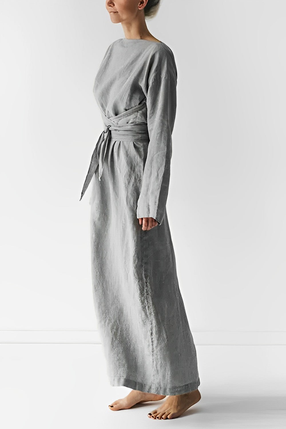 Elegant Long Dress with Floral Bow