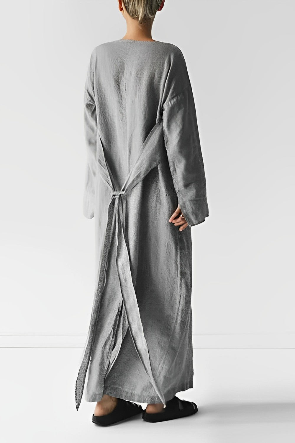Elegant Long Dress with Ribbon Accent