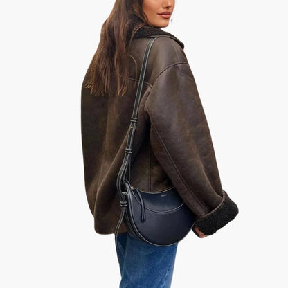 Soft Women's Coat with Pockets and Classic Collar