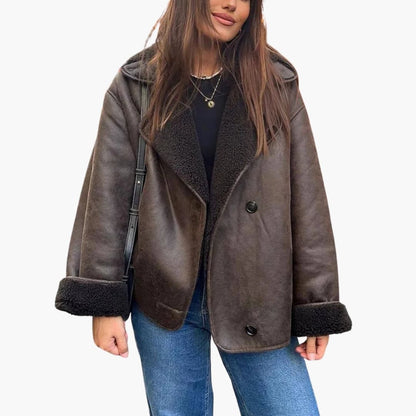 Soft Women's Coat with Pockets and Classic Collar