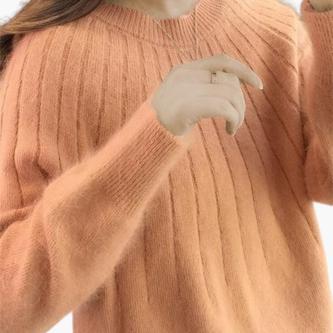 Soft Women's Crew Neck Long Sleeve Sweater
