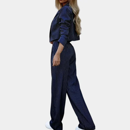 Classic 2-Piece Ladies Outfit - Easy Wear & Comfort