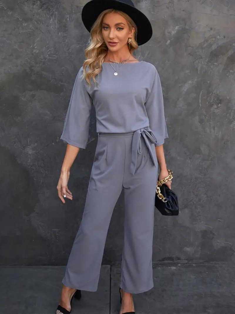 Comfortable Women's Jumpsuit with 3/4 Sleeves and Belt