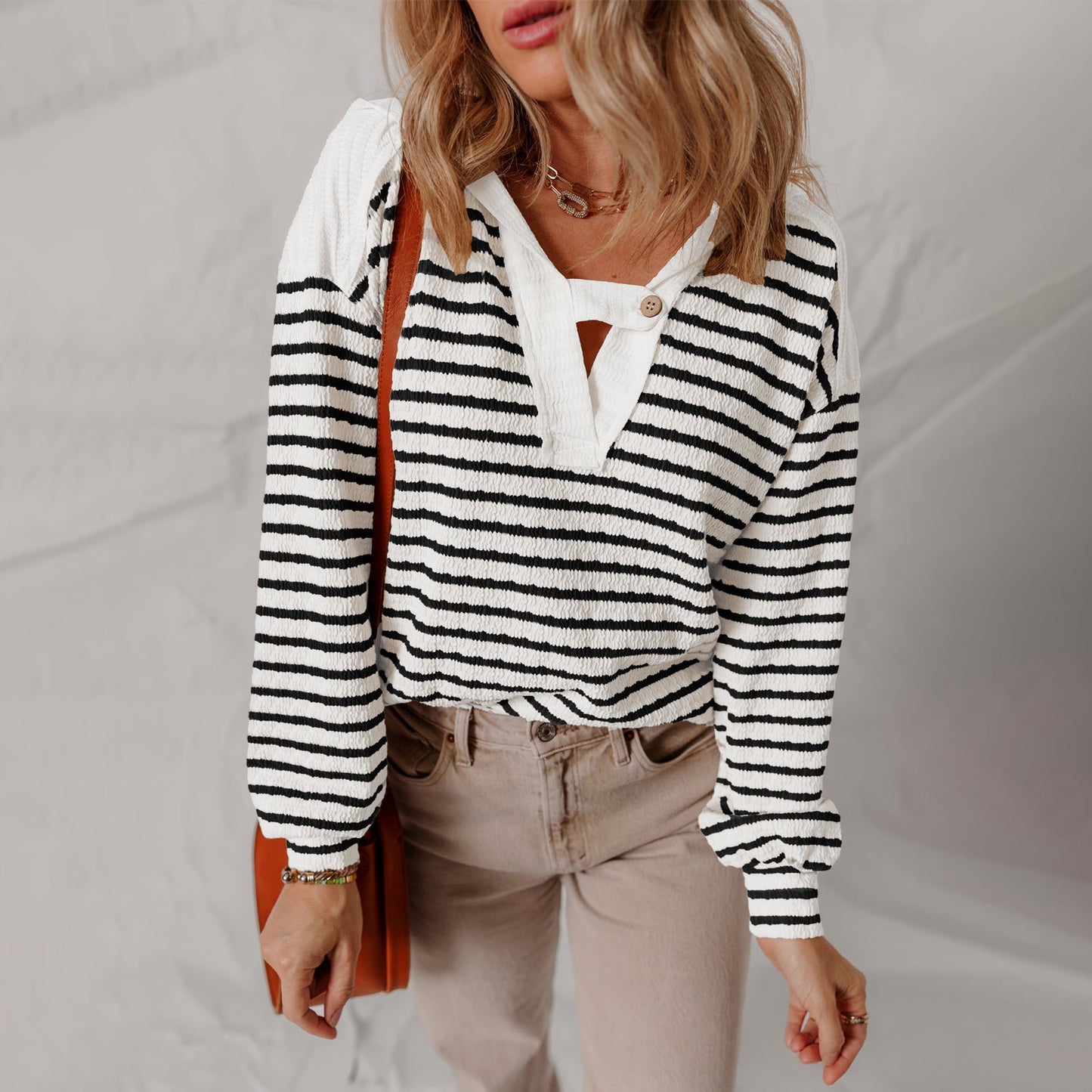 Casual Fit Striped V Neck Sweater - Nocini