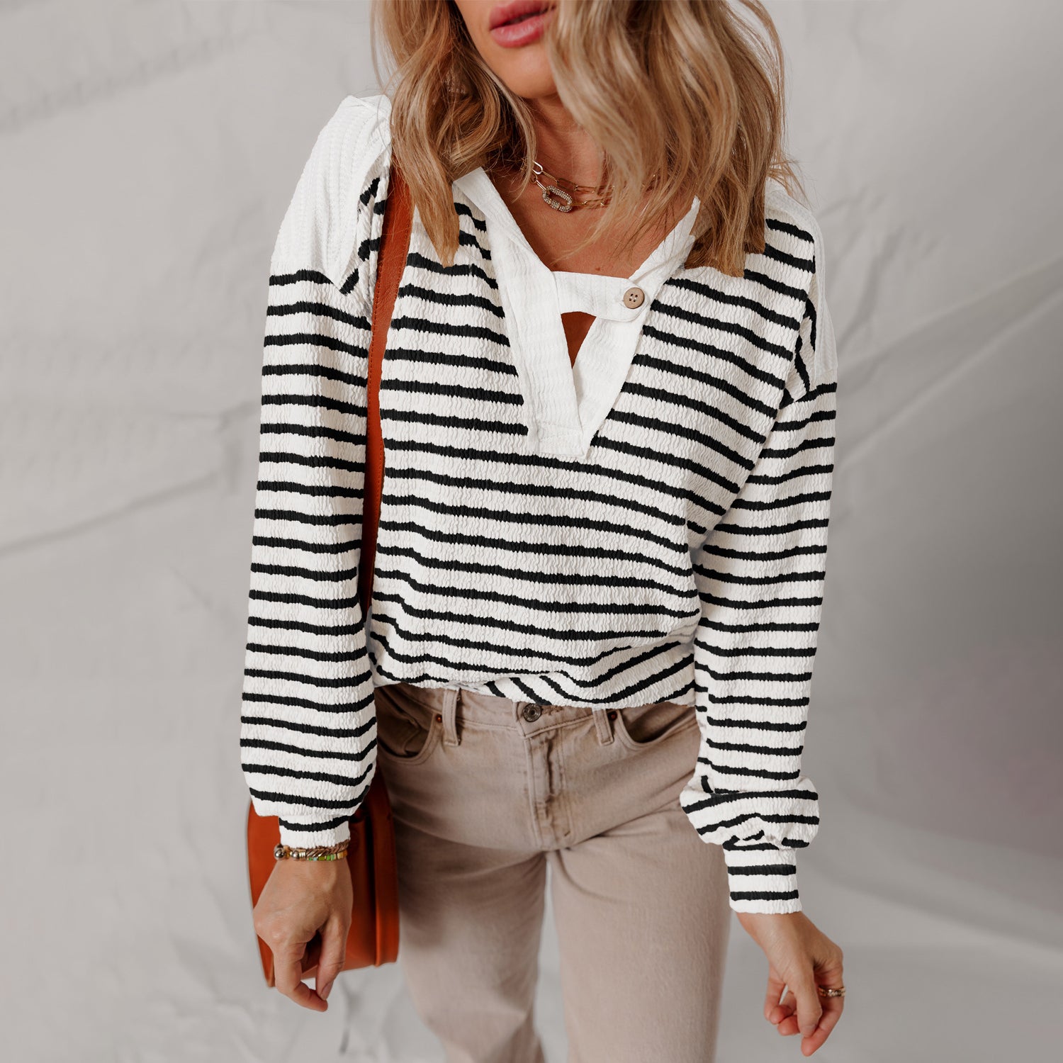 Casual Fit Striped V Neck Sweater - Nocini