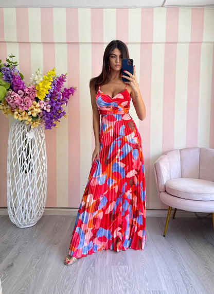 Flowy Summer Dress with Thin Straps and Flared Skirt