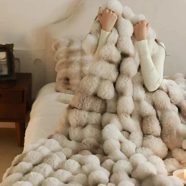 Plush Faux Fur Soft Throw Blanket With Classic Pattern