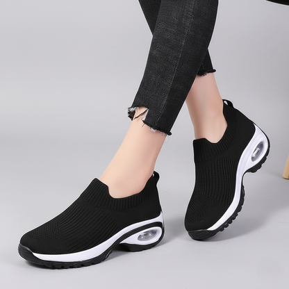 Women's Lightweight Comfort Sneakers - Nocini
