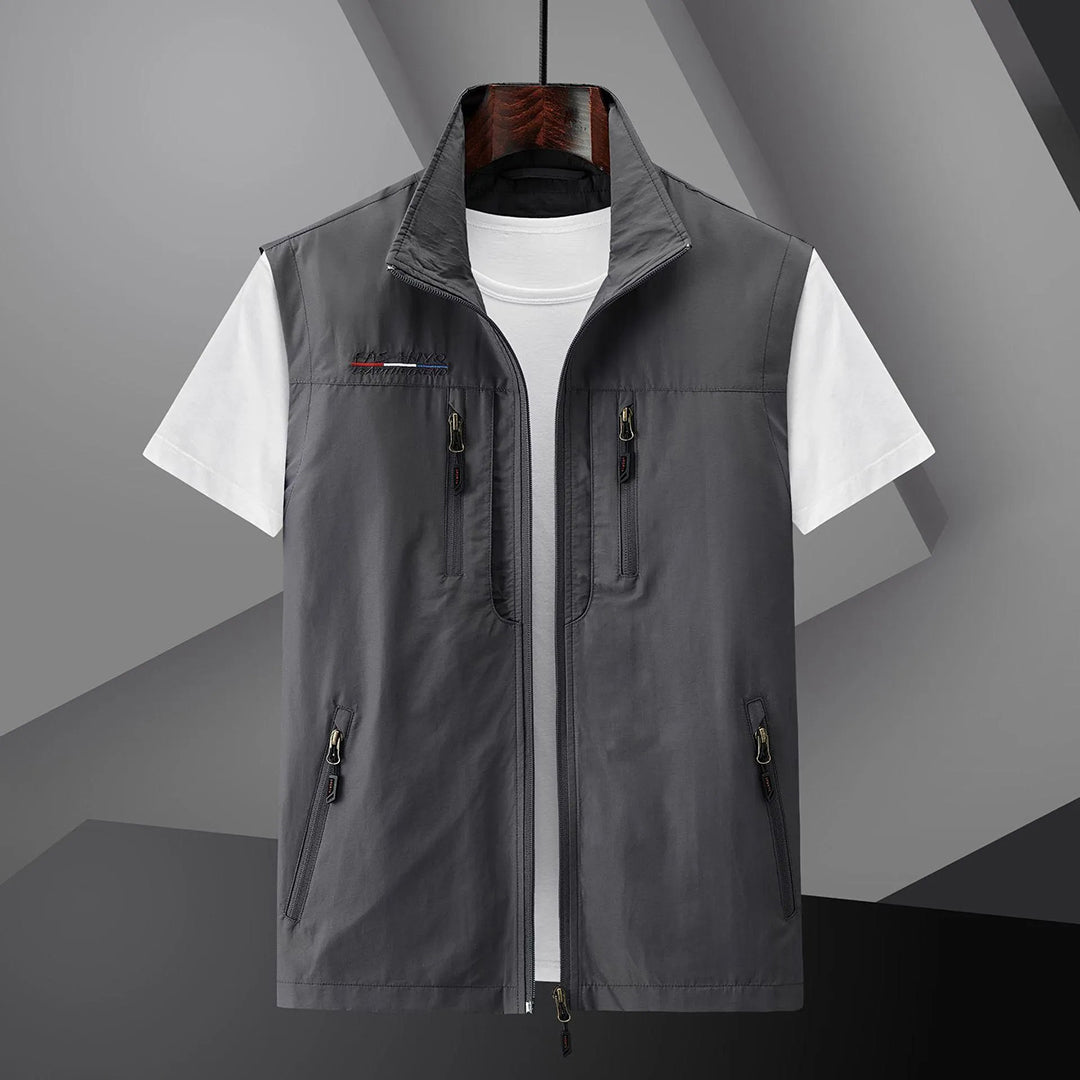 Practical Outdoor Mens Travel Vest with Pockets
