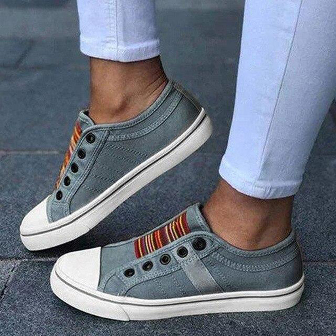 Fashionable Women's Casual Sneakers - Nocini