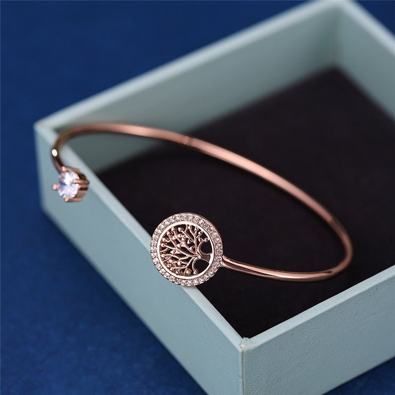 Elegant Wooden Charm Bracelet