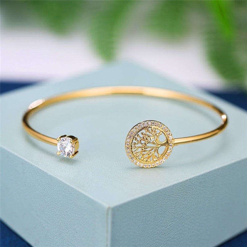 Elegant Wooden Charm Bracelet