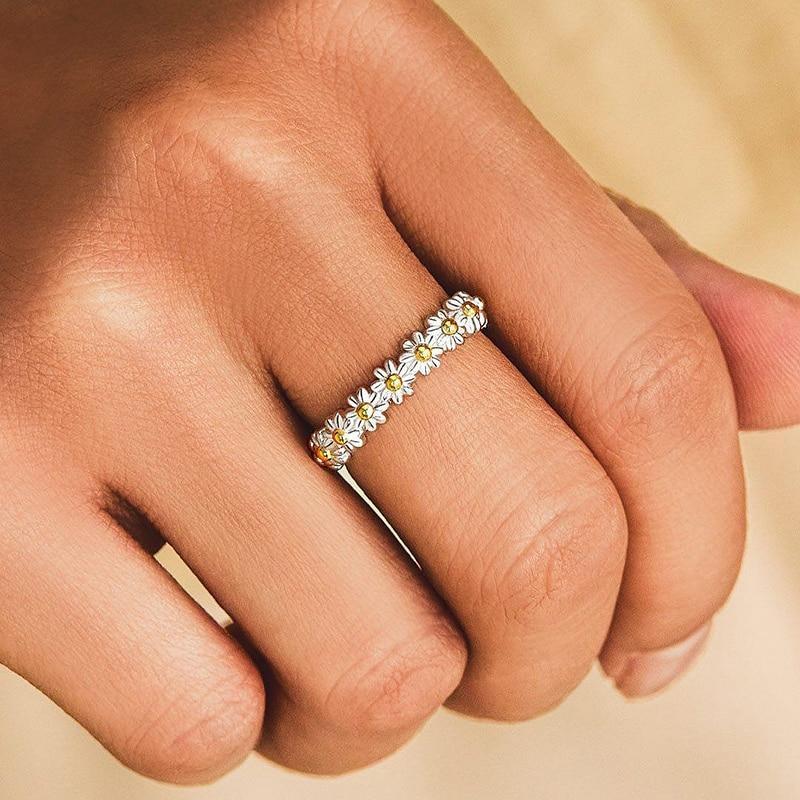 Flexible Sterling Floral Ring