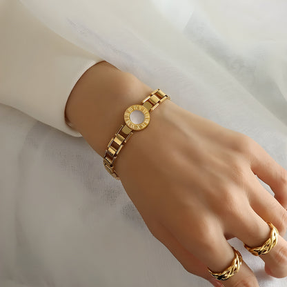 Shining Circle Charm Bracelet