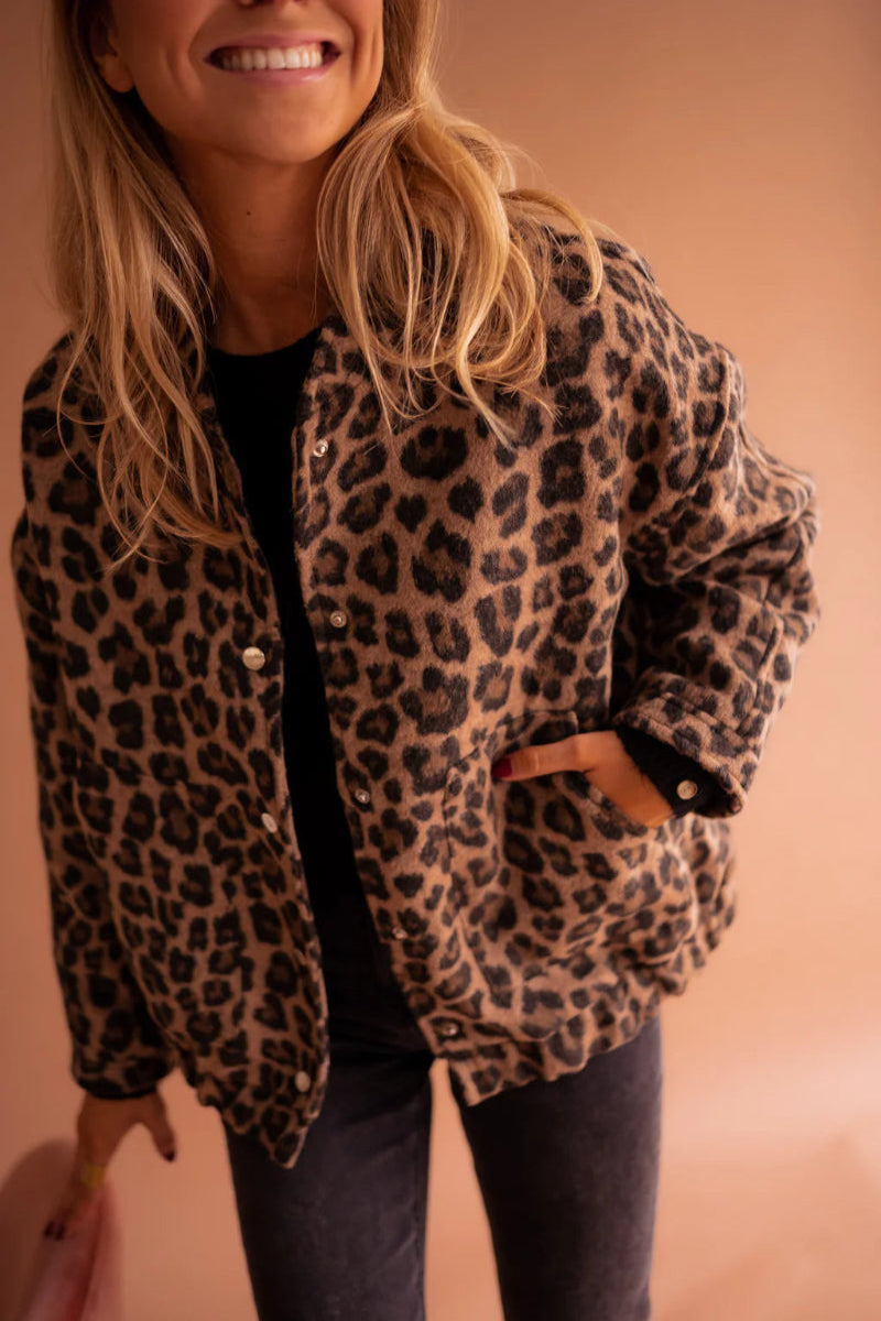 Comfortable Leopard Bomber Jacket for Women - Nocini