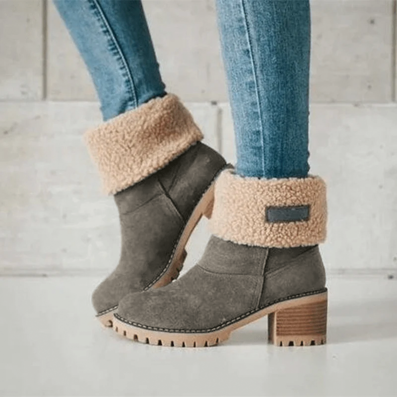 Warm Waterproof Hiking Boots for Cold Weather
